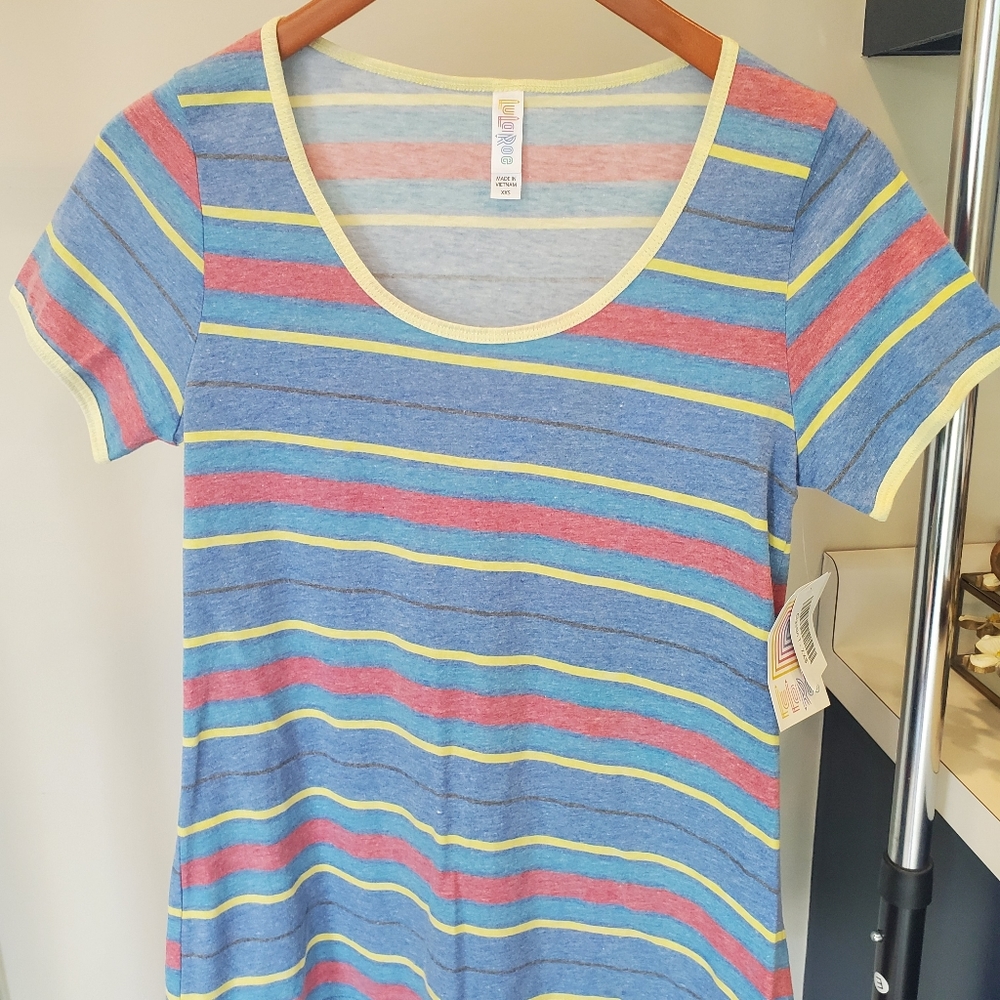 NWT Lularoe XXS Classic T